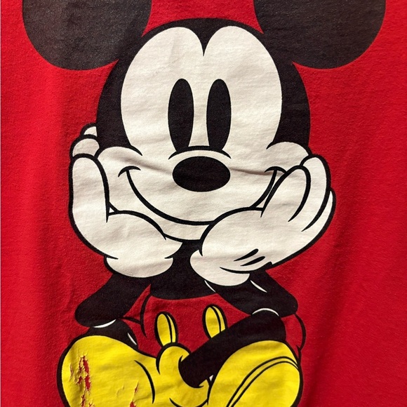 Disney Red Mickey Mouse Short Sleeve Tee kids XL (14-16) can fit an adult small - Picture 2 of 10